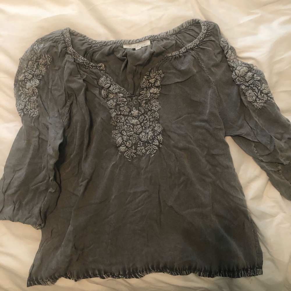 Cold shoulder top